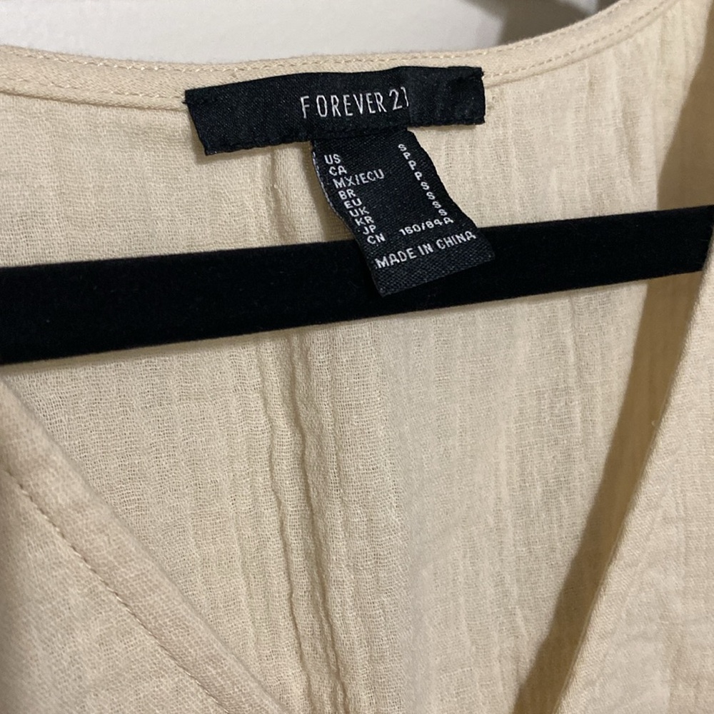 Forever 21 - Picture 3 of 4
